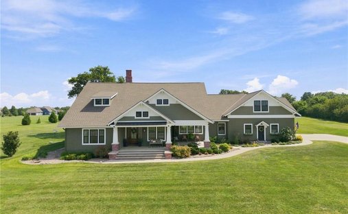 House in Lake Lotawana, Missouri, United States 1