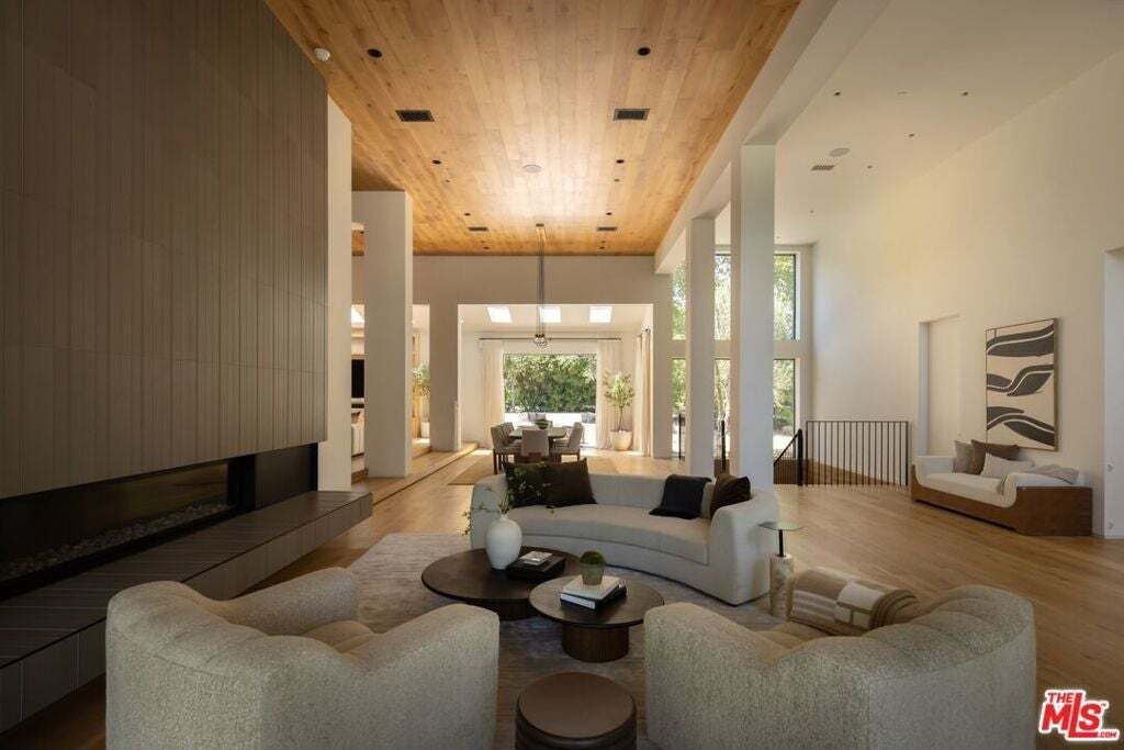 Casa en Hidden Hills, California, Estados Unidos 4 - 18893097