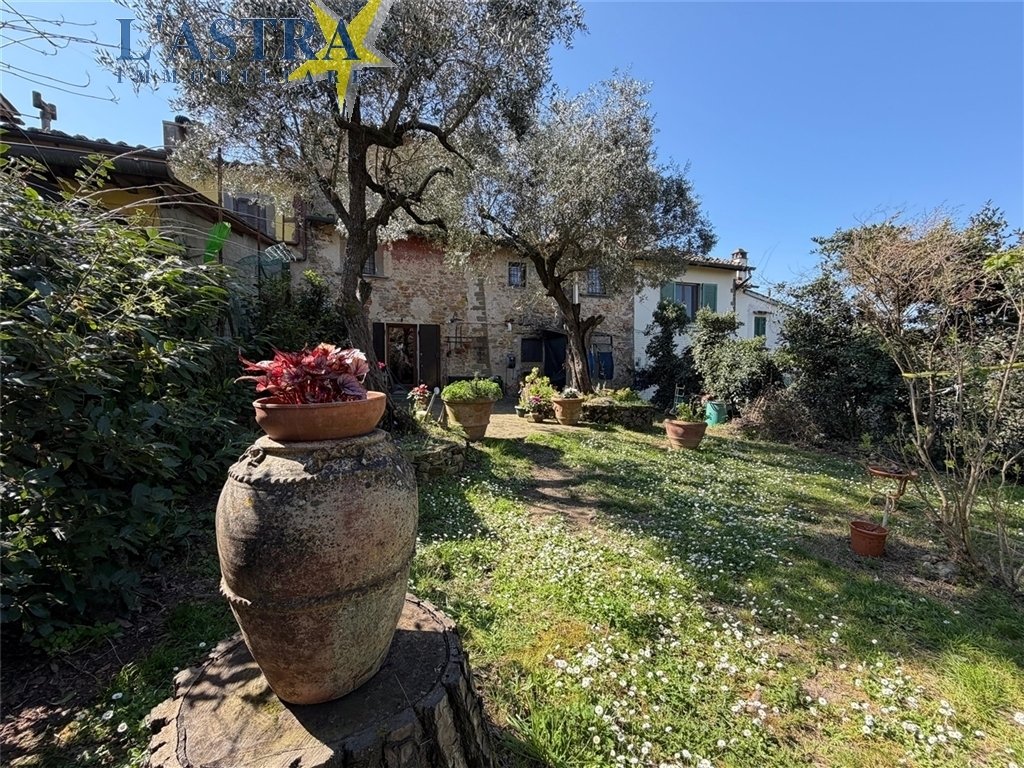 Country House in Centro, Lastra a Signa, Tuscany 1 - 18893833