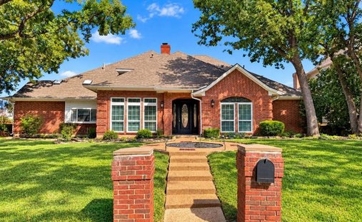 House in Arlington, Texas, United States 1