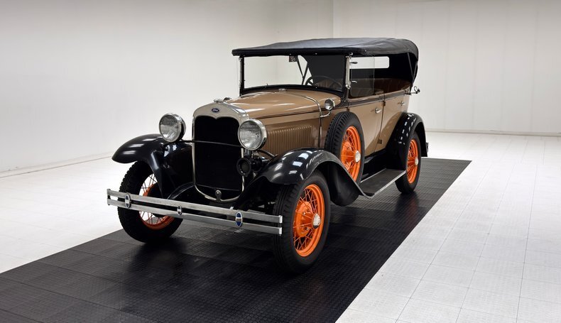 Roadster in Morgantown, United States 1 - 18893327