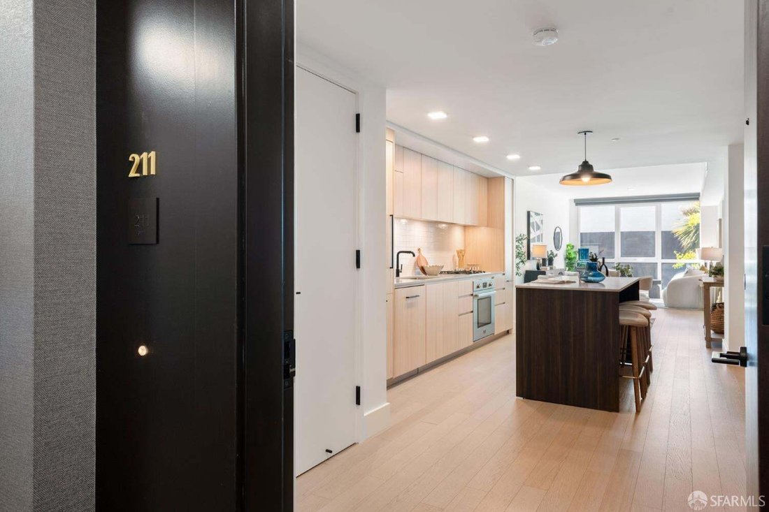 Condo in San Francisco, California, United States 2 - 18893072