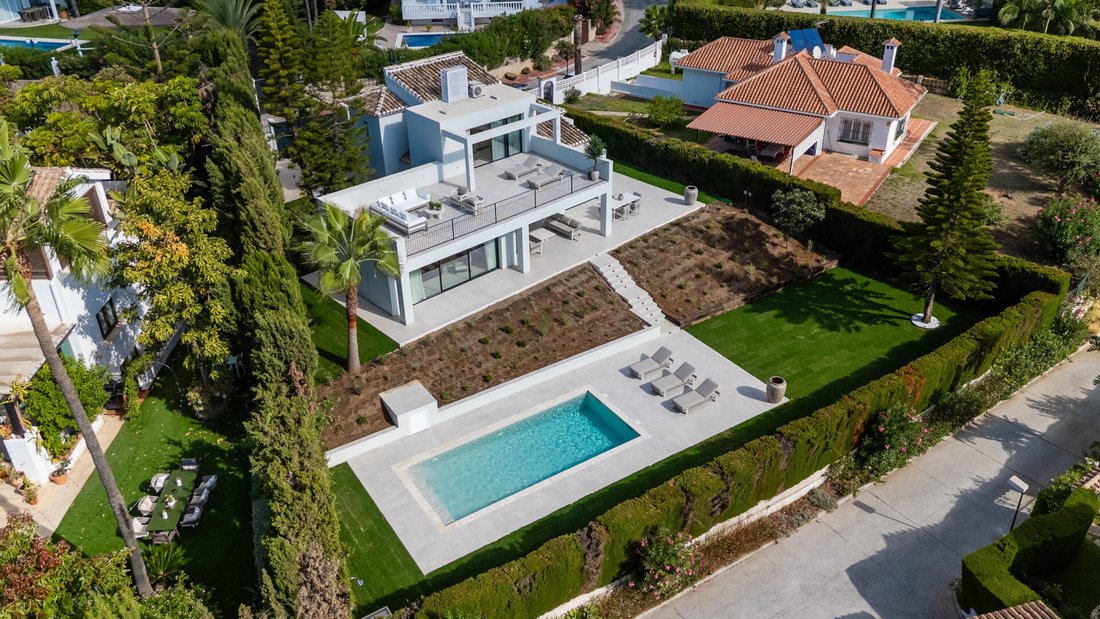 Villa en Elviria-Cabopino, Marbella, España 1 - 18893963