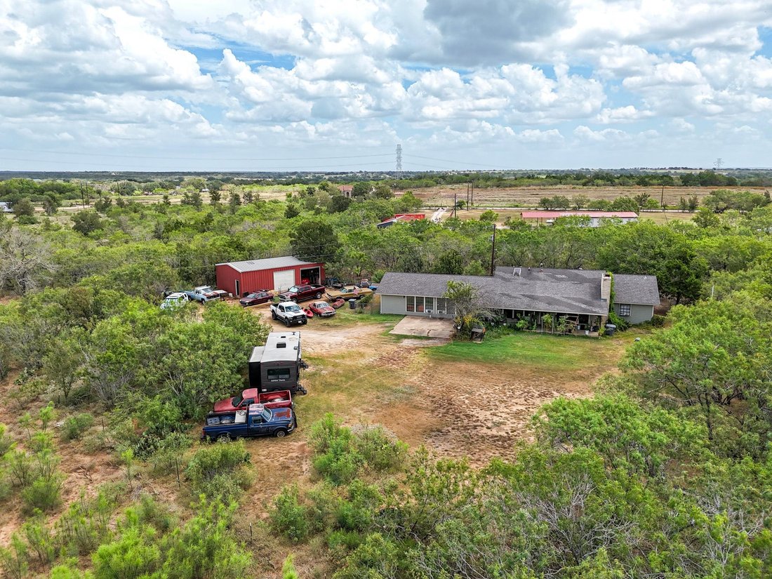 House in Dale, Texas, United States 1 - 18893754