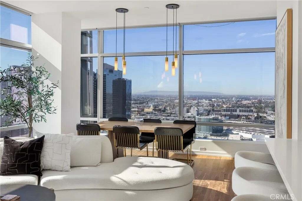 Condo in Los Angeles, California, United States 2 - 18893919