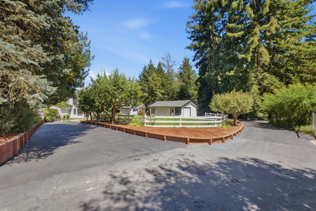 House in Los Gatos, California, United States 4 - 18893716