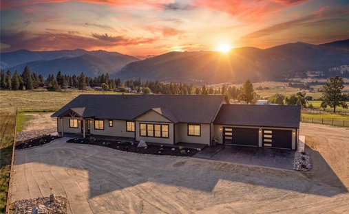 House in Victor, Montana, United States 1