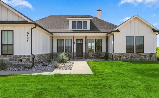 House in Ponder, Texas, United States 1