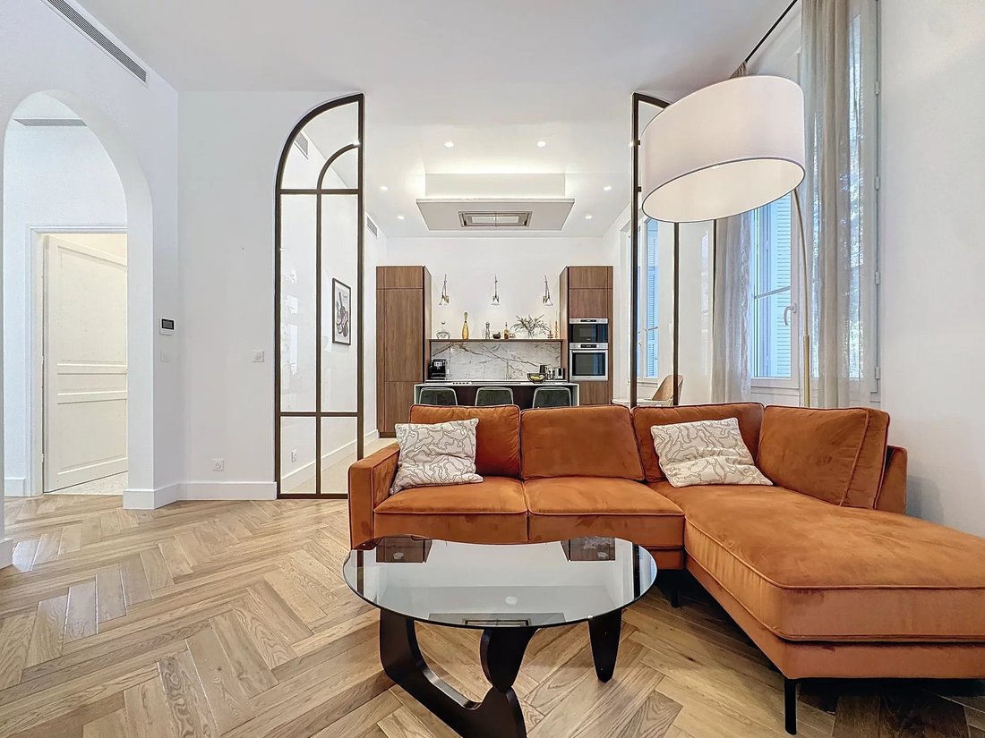 Wohnung in De-Gaulle-Platz, Antibes, Frankreich 1 - 18894303