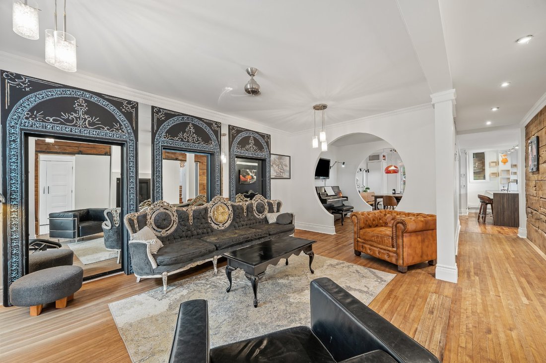 House in Montréal, Quebec, Canada 4 - 18893759