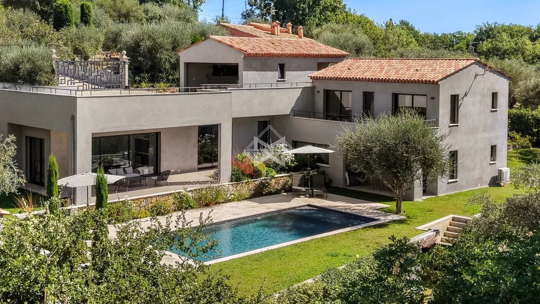 Villa in Le Rouret, Provence-Alpes-Côte d'Azur, Frankreich 1 - 18893853