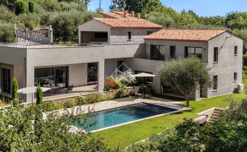 Villa in Le Rouret, Provence-Alpes-Côte d'Azur, France 1