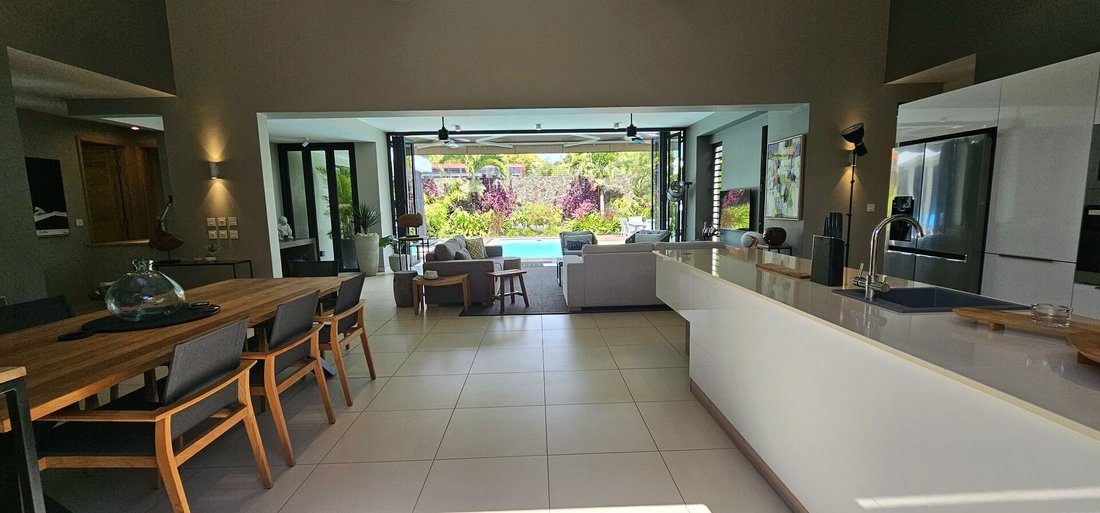 Villa in Grand Baie, Riviere du Rempart, Mauritius 3 - 18893485