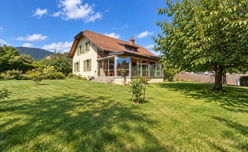 Casa en La Rippe, Valdia, Suiza 1
