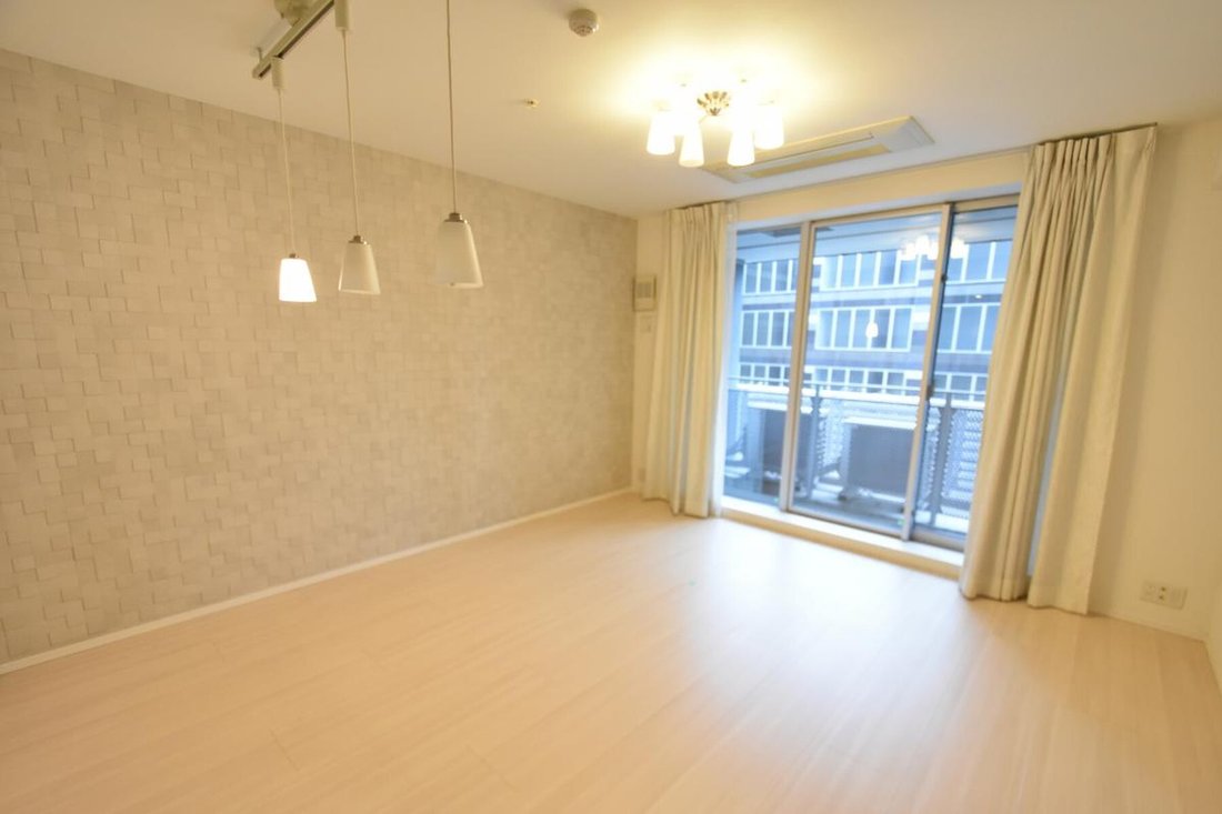 Condo in Shibuya City, Tokyo, Japan 2 - 18894379