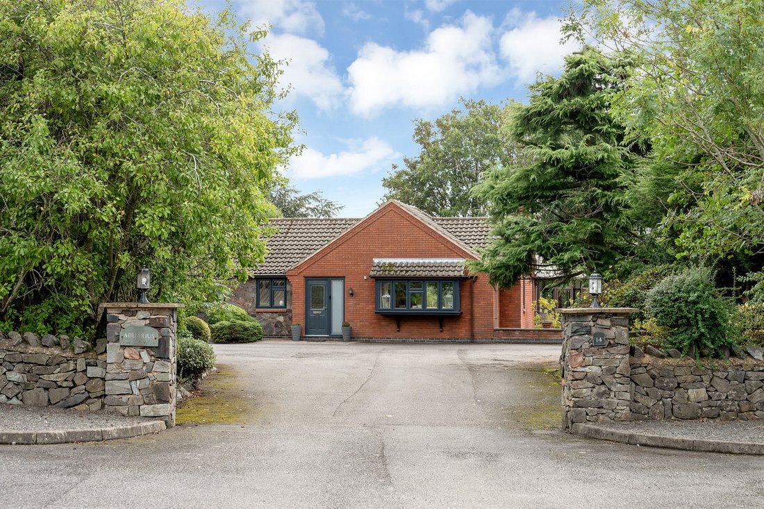 Bungalow in Newbold Coleorton, Coalville, England 3 - 18894005
