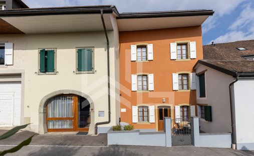 House in Yens, Vaud, Switzerland 1