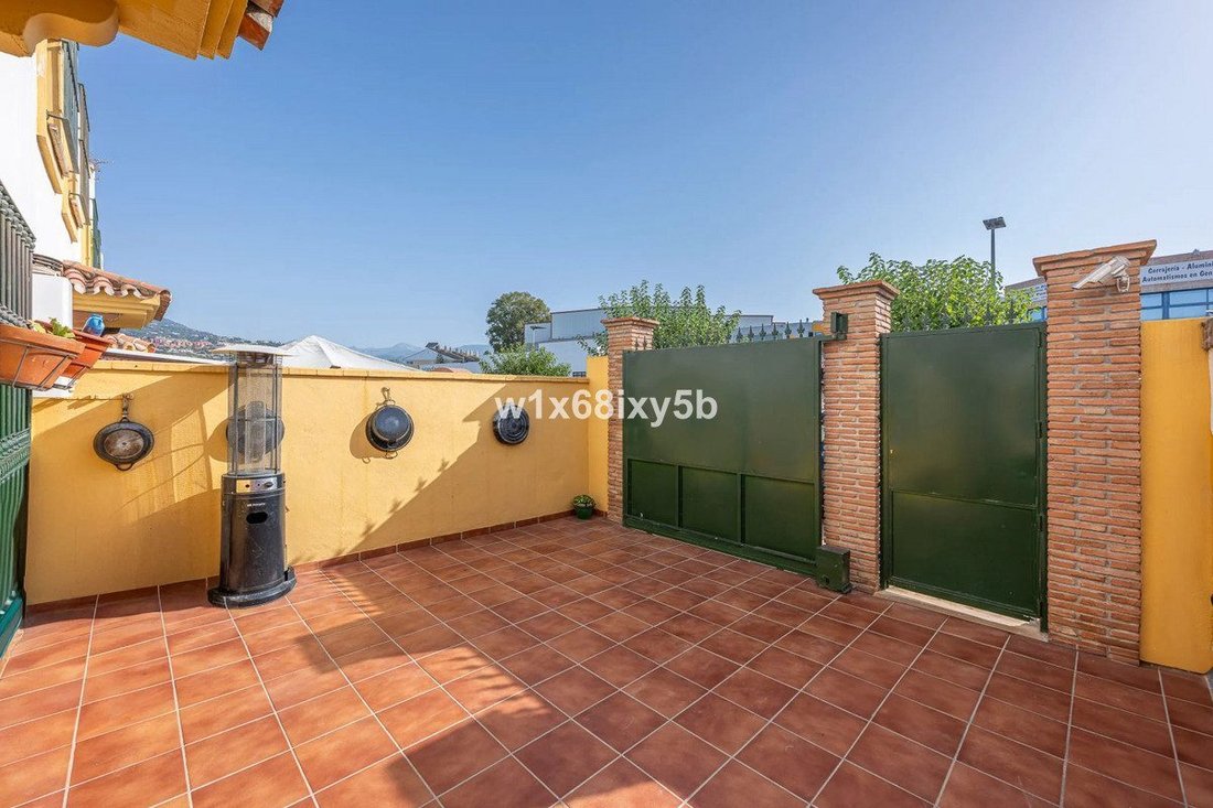 Townhouse in San Pedro de Alcantara, Andalusia, Spain 4 - 18893733