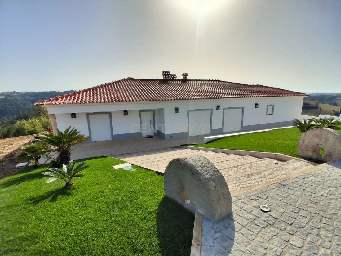 Villa in Santo Isidoro, Lisbon, Portugal 2 - 18380551