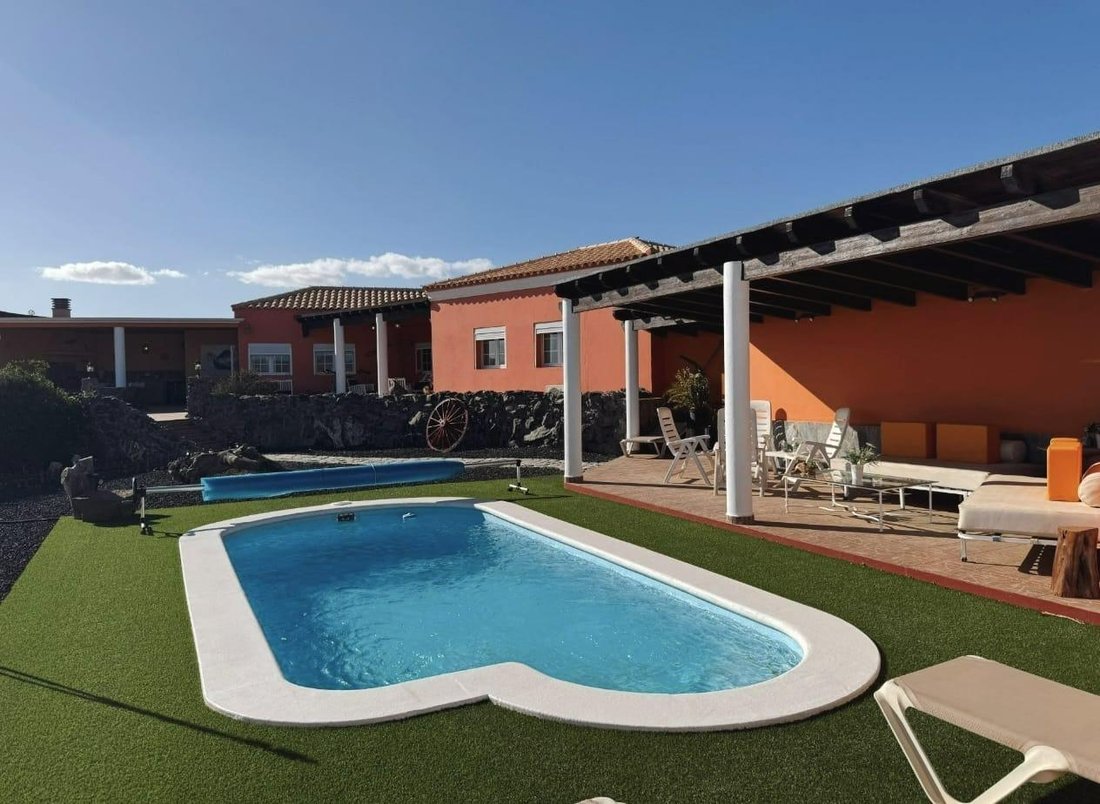 Villa in Tuineje, Canary Islands, Spain 2 - 15251554