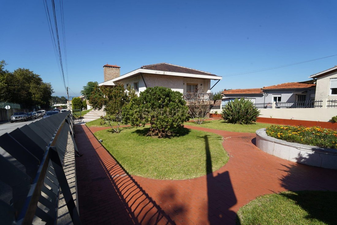 Villa in Arcozelo, Porto District, Portugal 1 - 18894140