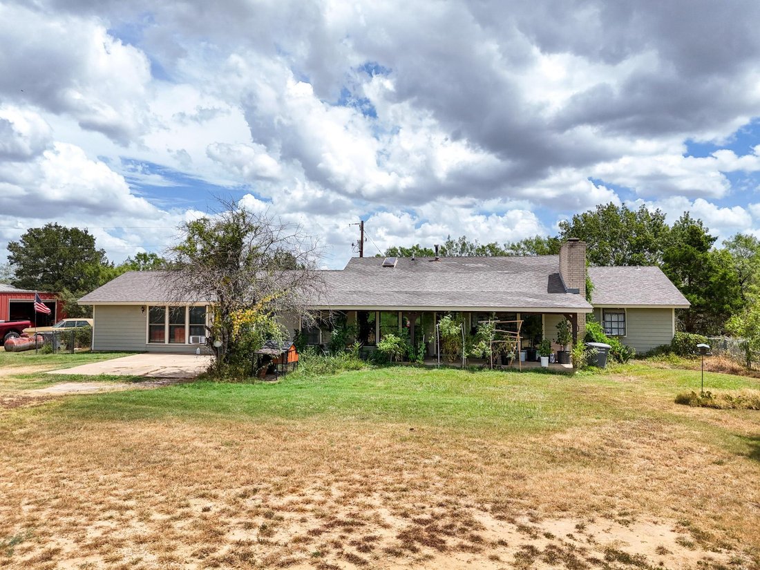 House in Dale, Texas, United States 5 - 18893754