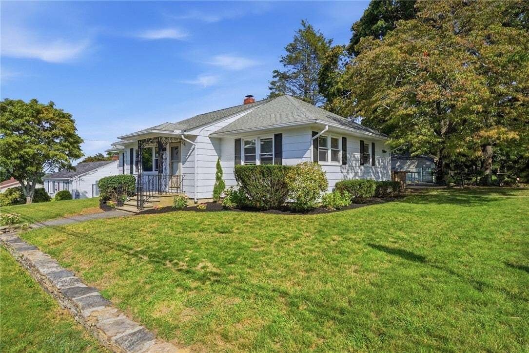 House in Cranston, Rhode Island, United States 3 - 18893384