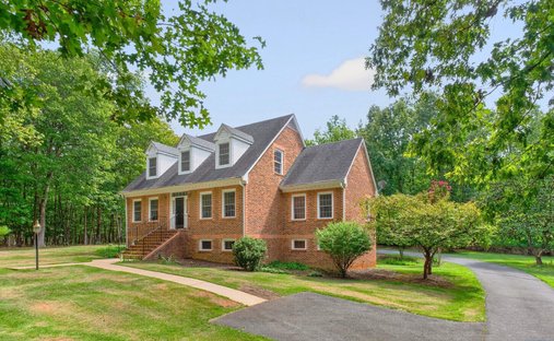 House in Troy, Virginia, United States 1