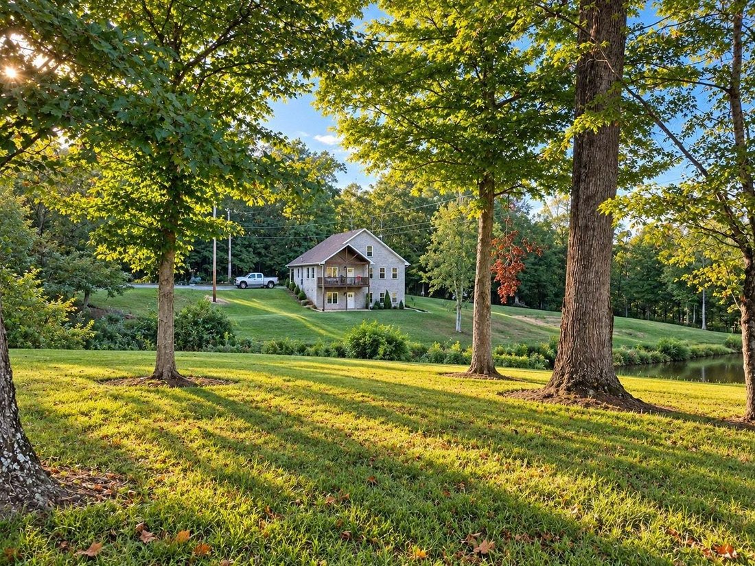 House in Vanleer, Tennessee, United States 1 - 18893404