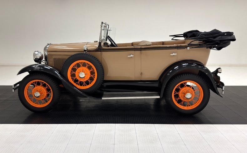 Roadster in Morgantown, United States 4 - 18893327