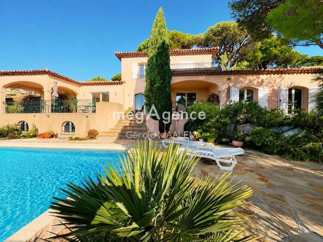 Casa de Campo en Ville-Les Saquedes-Le Bouillonnet, Sainte-Maxime, Francia 1 - 18894330