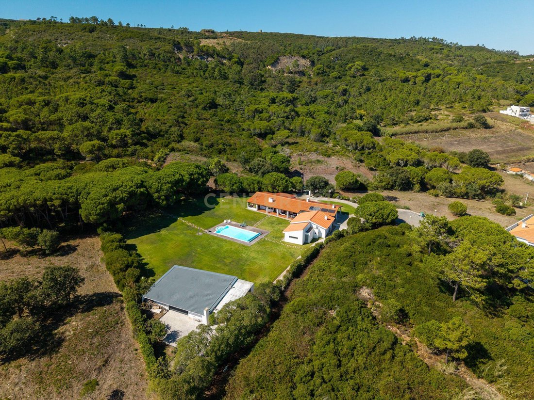 Villa à Famalicão, Leiria, Portugal 1 - 18894139