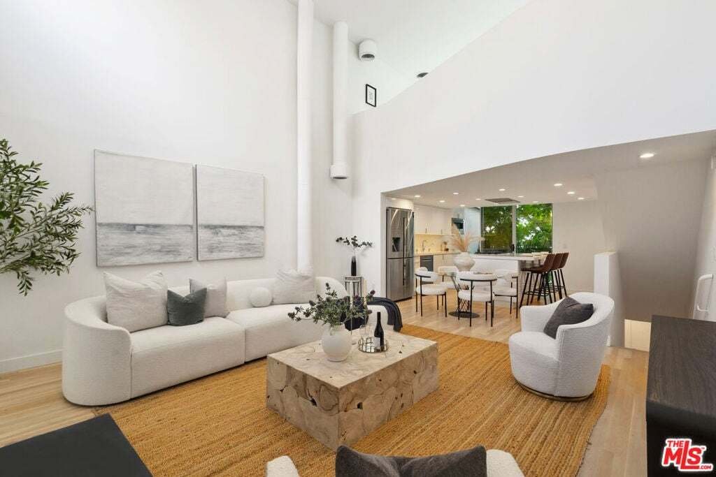 Appartement à Los Angeles, Californie, États-Unis 1 - 18889461