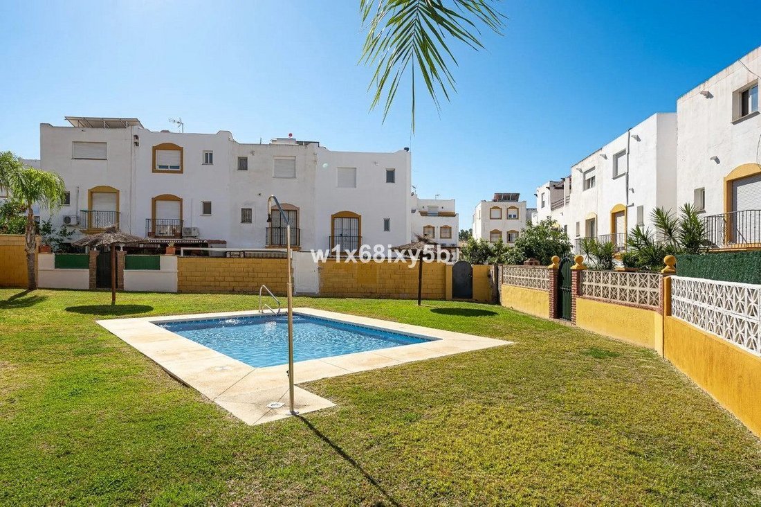 Townhouse in San Pedro de Alcantara, Andalusia, Spain 2 - 18893733