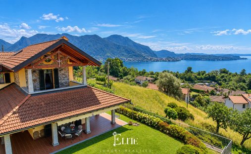 Villa in Ghiffa, Piedmont, Italy 1