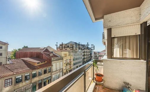 Apartment in Cedofeita, Santo Ildefonso, Se, Miragaia, Sao Nicolau e Vitoria, Porto District, Portugal 1