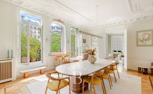 Apartment in Porte Saint Denis-Paradis, Paris 10e Arrondissement, Paris 1