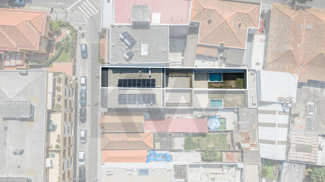 House in Matosinhos e Leca da Palmeira, Porto District, Portugal 1 - 16902779