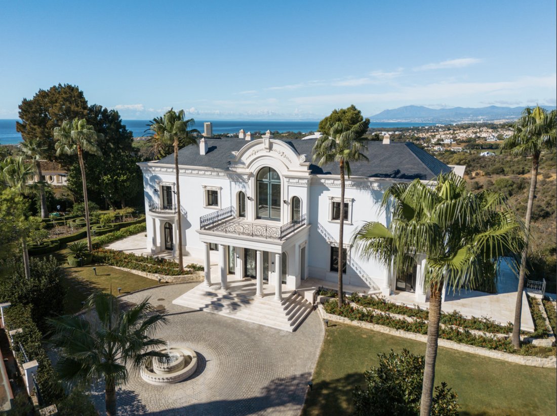 Villa in Elviria-Cabopino, Marbella, Spain 1 - 18894658