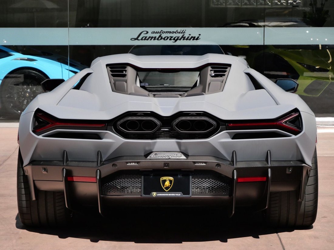 Coupe in Beverly Hills, CA, United States 4 - 18894472