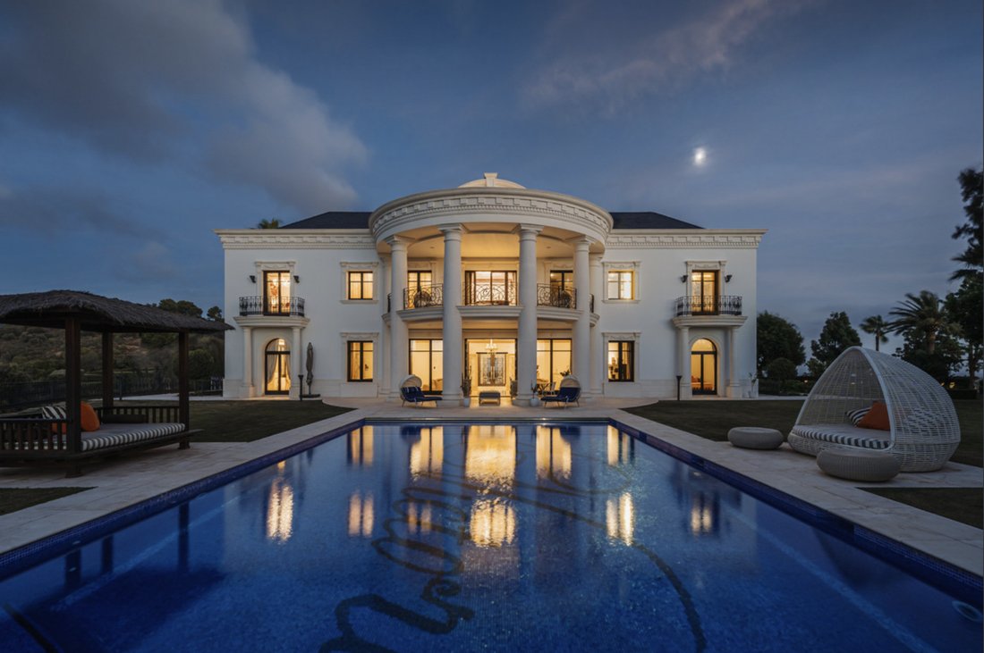 Villa in Elviria-Cabopino, Marbella, Spain 3 - 18894658