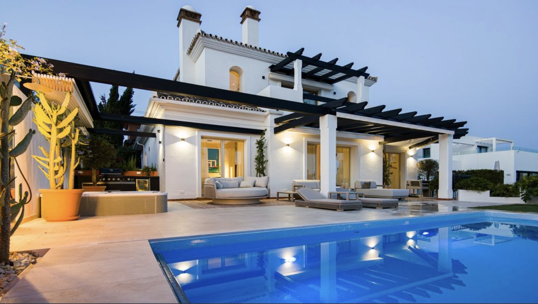 Villa à Marbella, Andalousie, Espagne 1 - 18894681