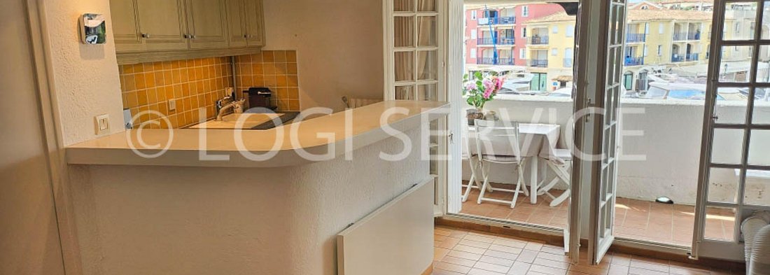 Appartamento a Grimaud, Provenza-Alpi-Costa Azzurra, Francia 3 - 18894597