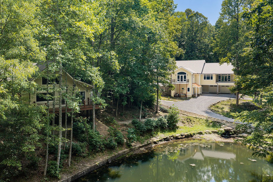 House in Laurel Park, North Carolina, United States 1 - 18894532
