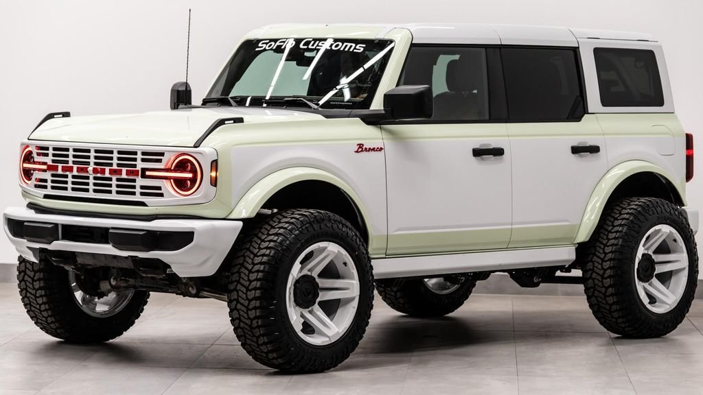 Ford Bronco 4X4 in Fort Lauderdale, FL, United States 1 - 18894404