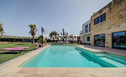 Maisons de campagne à In-Naxxar, Malte 1