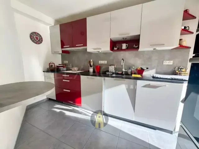 Appartamento a Zone Est Diffuse, San Tropez, Francia 5 - 18261285