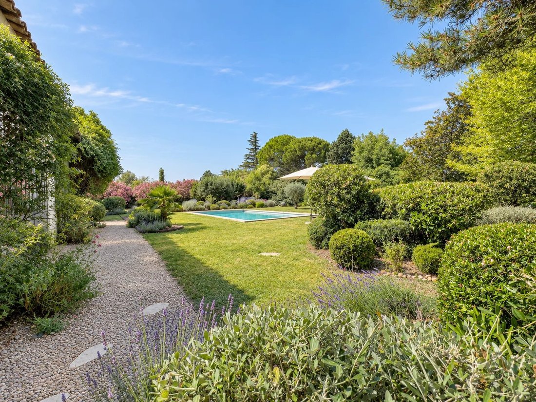 Country House in Secteur Ouest, Pernes-les-Fontaines, France 3 - 18894450