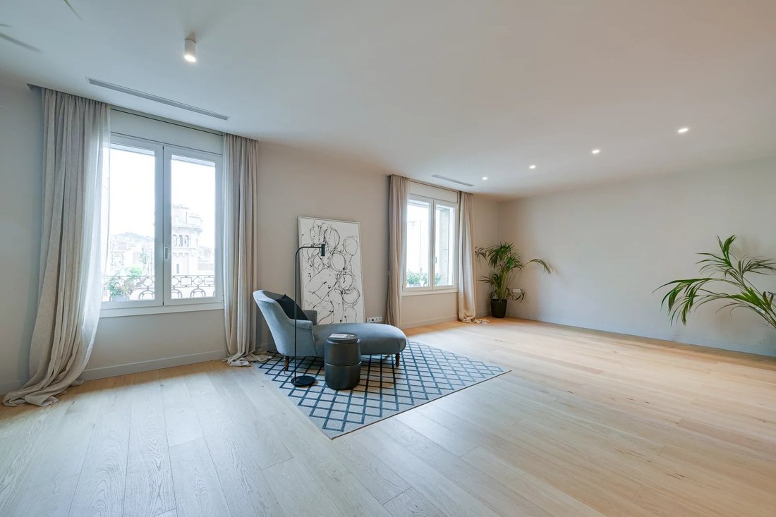 Apartment in Sarrià-Sant Gervasi, Barcelona, Spain 4 - 16609178