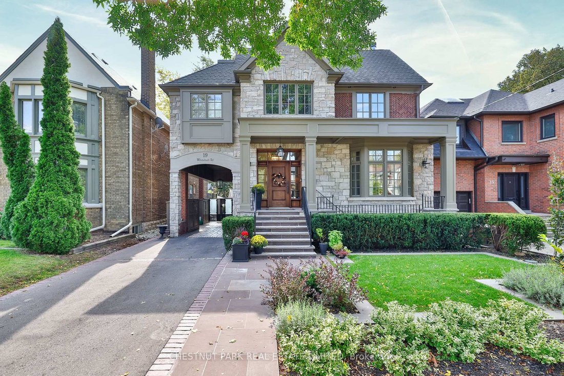 Casa a Toronto, Ontario, Canada 1 - 18894784